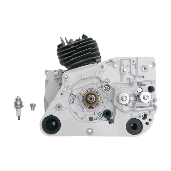 Kompletný profesionálny polomotor pre reťazové píly Stihl 024 026 MS240 MS260 obsah 50,2 ccm výkon 3,5 PS